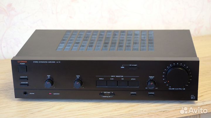 Усилитель Luxman LV-111