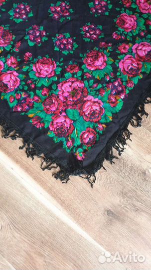 Платок ретро