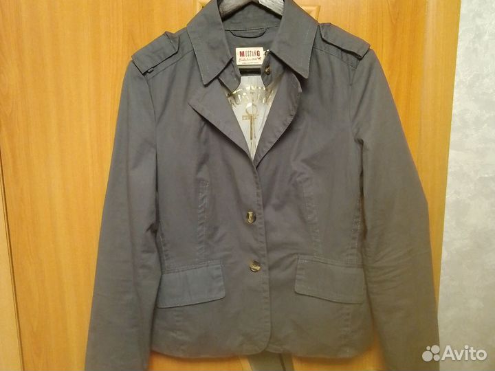 Ветровка женская. На подкладке. Хлопок