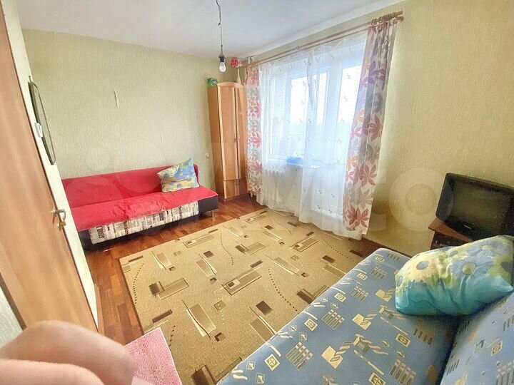 Доля в 2-к. квартире, 44,3 м², 7/9 эт.