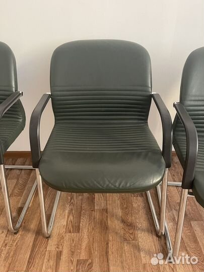 Набор офисной мебели для небольшого офиса