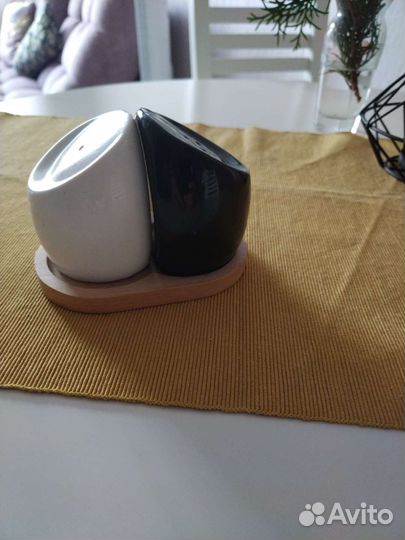 Солонка и перечница фарфор