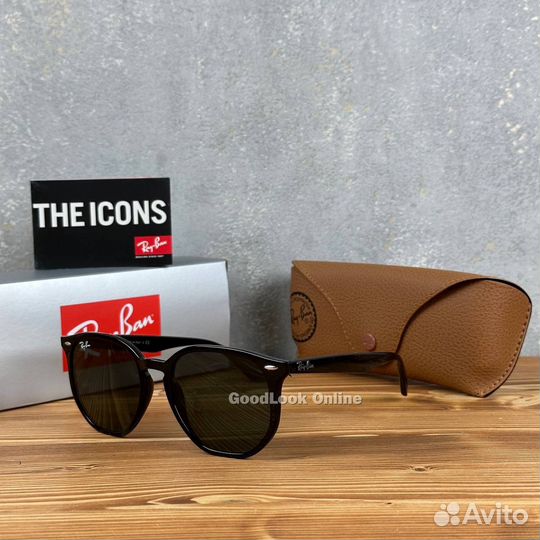 Солнцезащитные очки RayBan