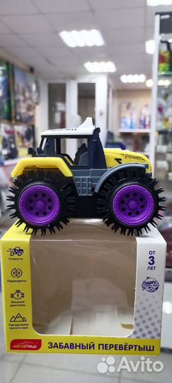 Трактор-перевёртыш «Хозяин фермы», работает от бат