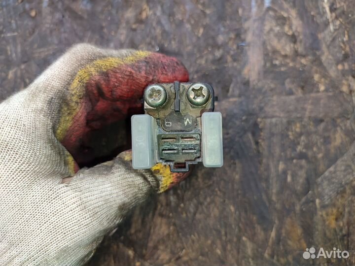 Tdm850-2 96-01 реле стартера