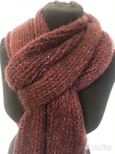 Шарф, палантин из мохера с пайетками