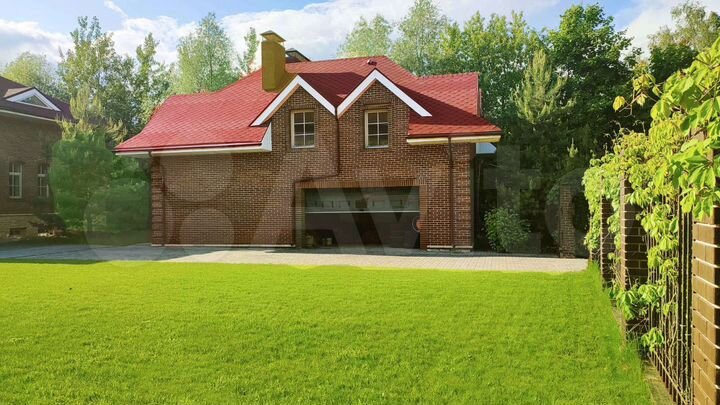 Дом 610 м² на участке 23 сот.