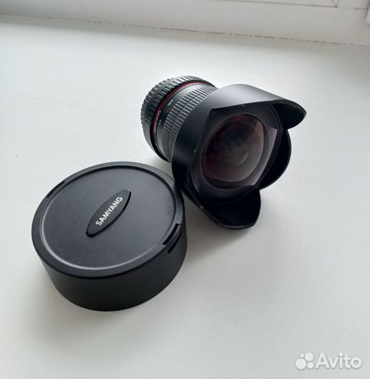 Объектив Samyang 14mm f/2.8 Canon