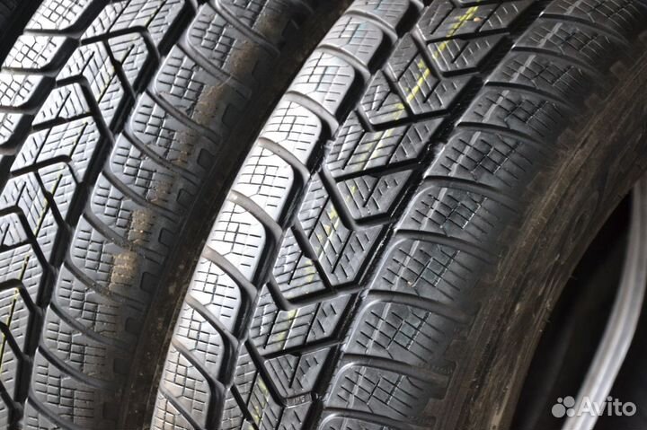 Pirelli Scorpion Winter 215/65 R17 99H