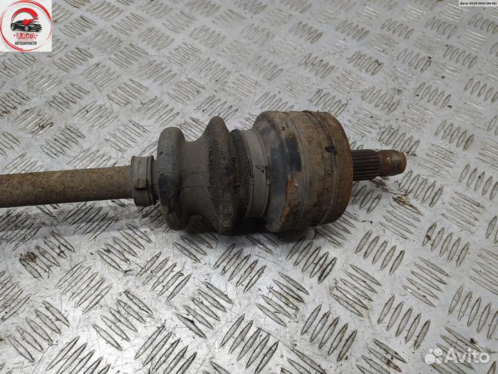 Полуось задняя б/у Mercedes W202 (C)