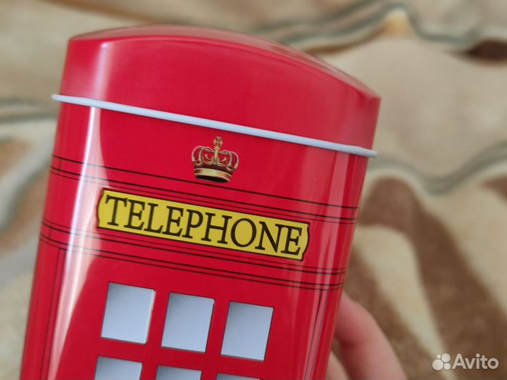 Копилка в виде телефонной будки
