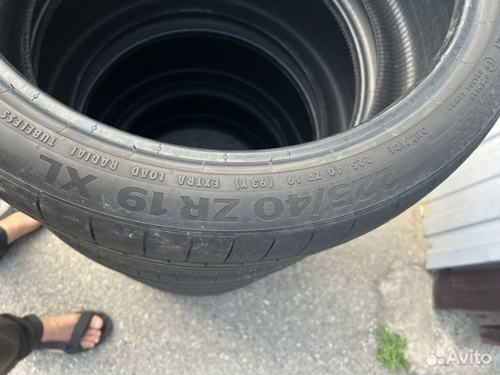 Continental ContiSportContact 6 225/40 R19 и 255/35 R19