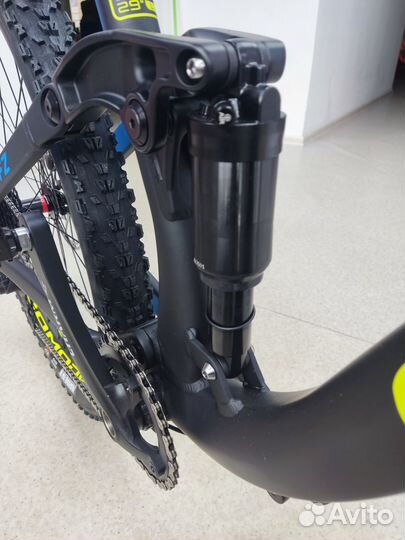 Двухподвес Comodo Zion 29