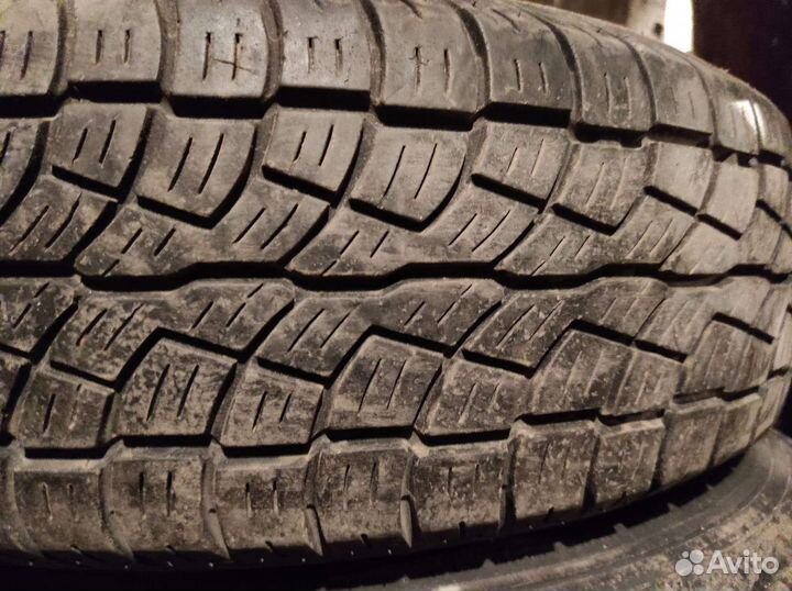 Bridgestone Dueler H/T 205/70 R15