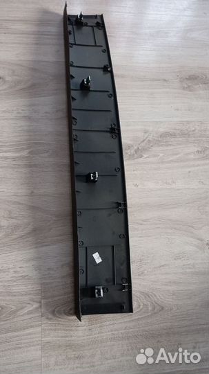 Обшивка двери багажника Cruze 2012 хэтчбек