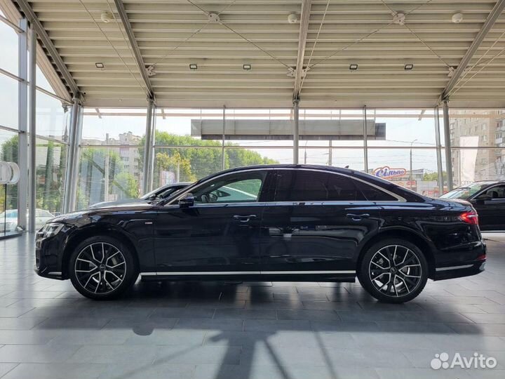 Audi A8 3.0 AT, 2024, 100 км