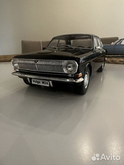 Модель Волга Газ 24 1:18