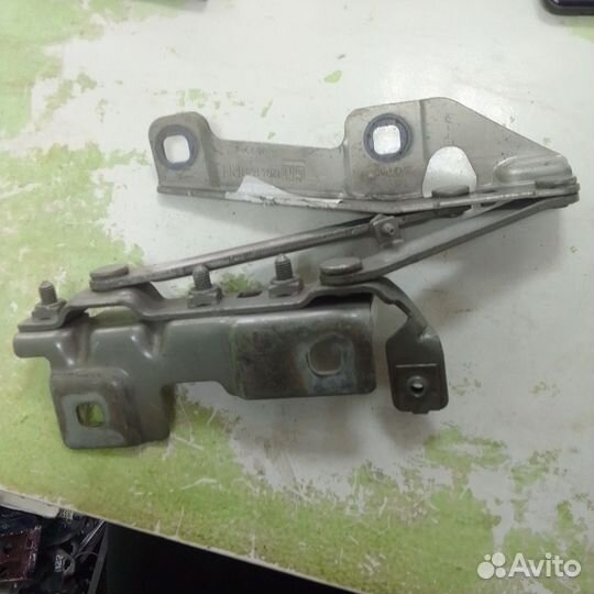 Петля капота Opel Insignia A