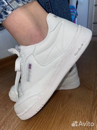 Кроссовки новые Reebok classic