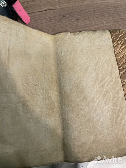 Кожаная обложка