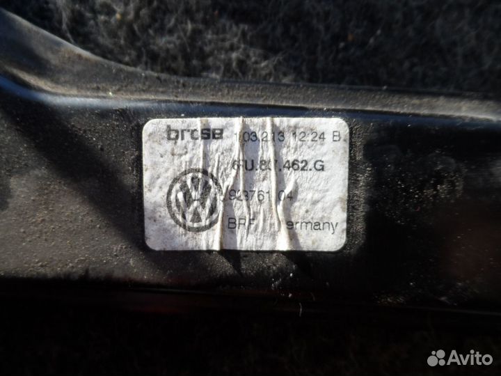 Стеклоподъемник передний правый Volkswagen Polo