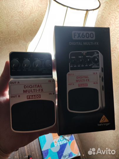 Гитарная педаль Behringer FX600