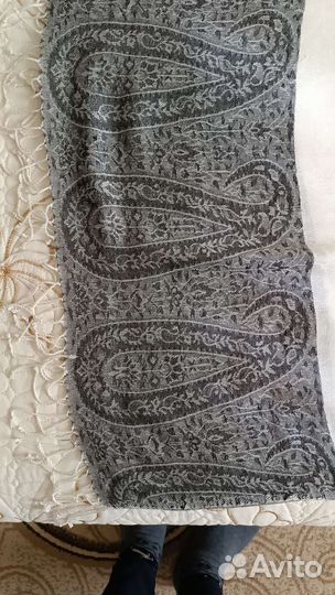 Шарфы и палантины