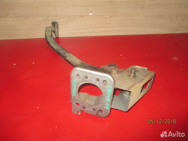 Педаль тормоза Hyundai Santa Fe (SM) / Santa Fe