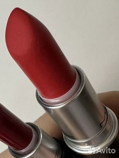 Помада MAC Dangerous