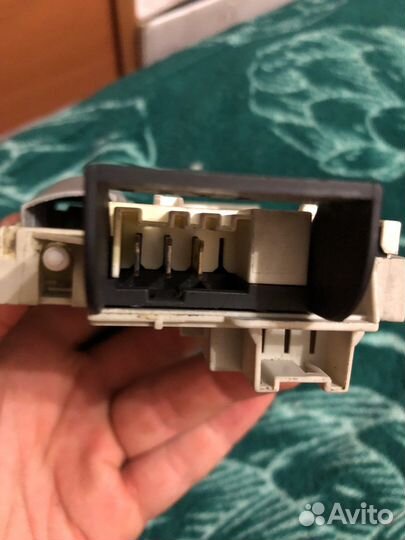 Замок дверцы стиральной сашины Aqualtis