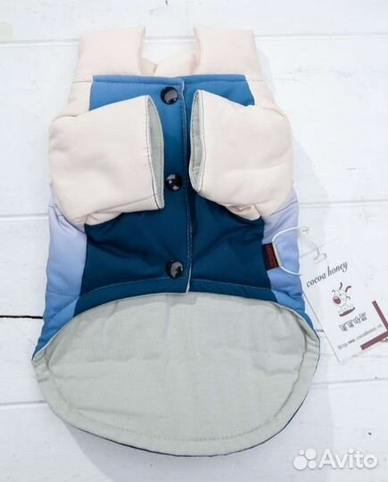 Очень красивая куртка для маленьких собак,размер L