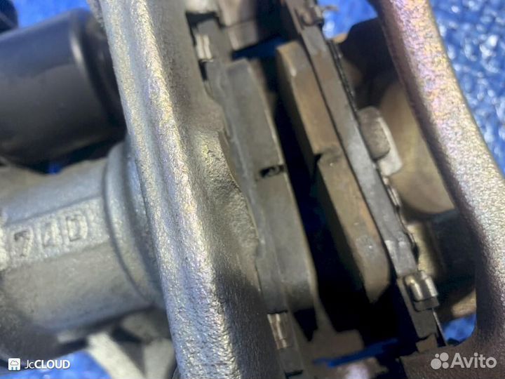 Тормозные колодки на toyota C-HR ZYX10 2zrfxe