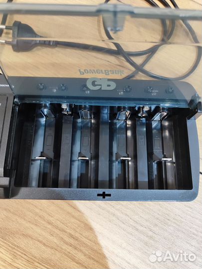 Зарядное устройство GP