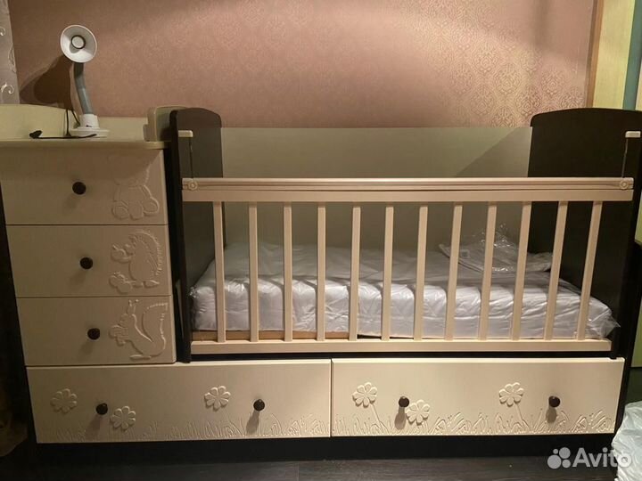 Детская кроватка трансформер с комодом