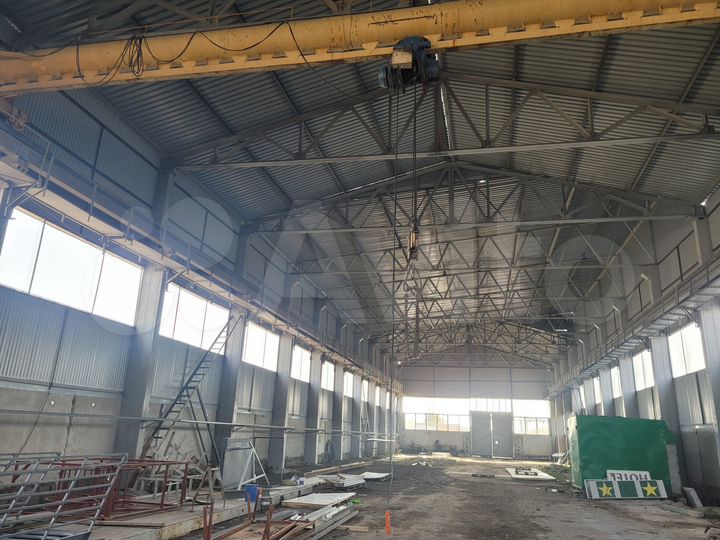 Помещение свободного назначения, 1300 м²