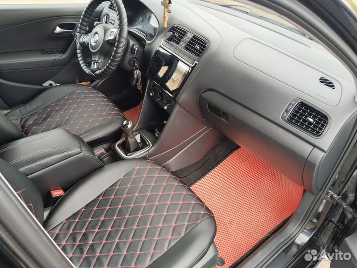 Volkswagen Polo 1.6 МТ, 2013, 152 000 км