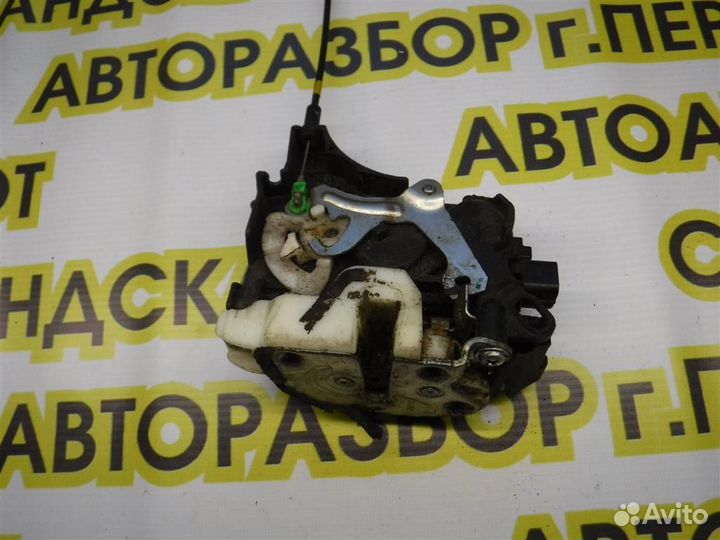 Замок двери передней левой Mitsubishi Lancer 9 (C