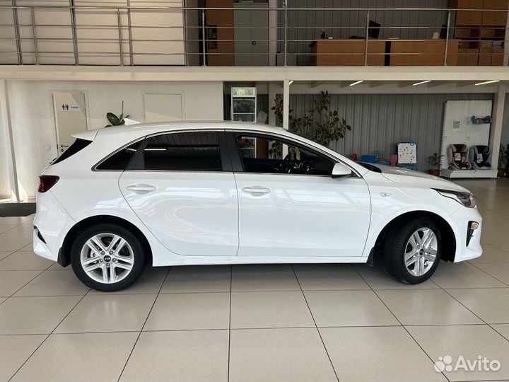 Kia Ceed 1.6 AT, 2018, 82 000 км