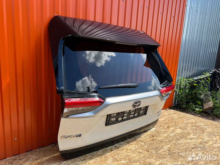 Крышка багажника Toyota RAV-4 5 поколение