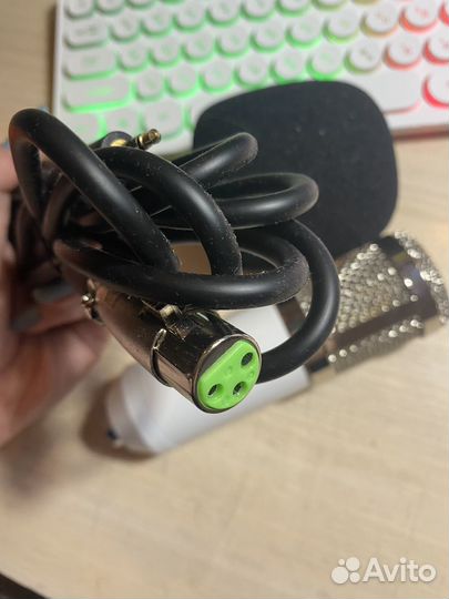 Конденсаторный микрофон BM-800 белый