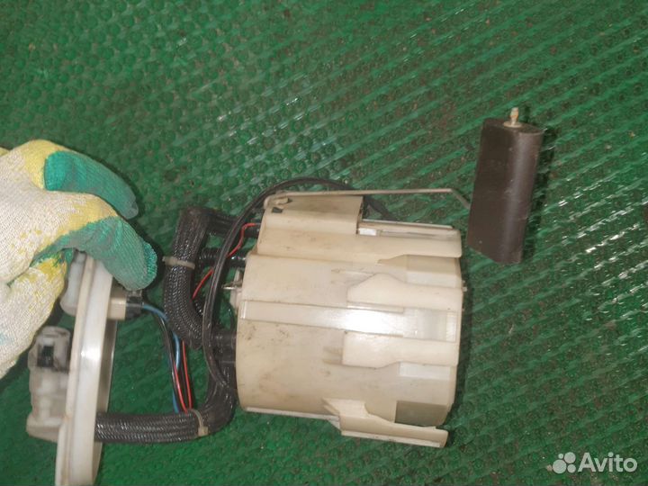 Насос топливный Opel Astra H 1.6