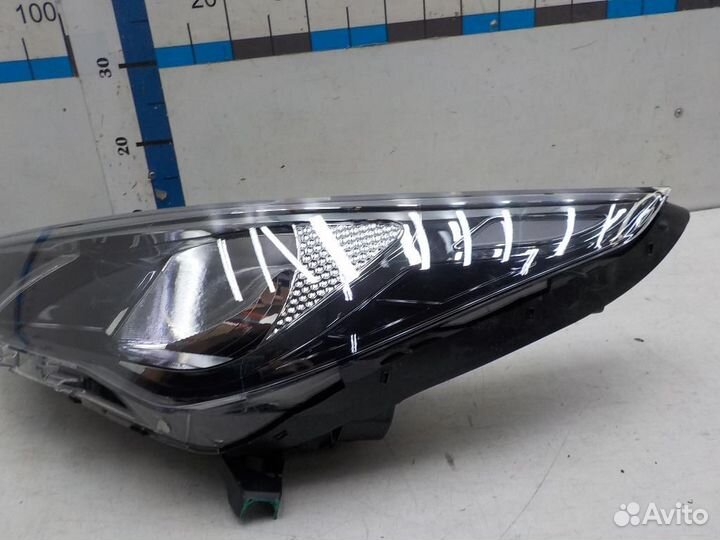 Фара левая Hyundai Solaris