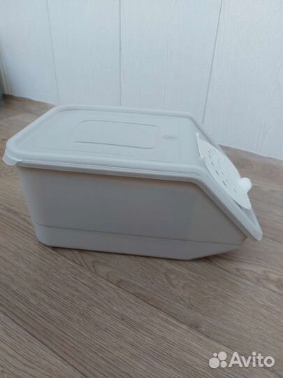 Ящик пластиковый