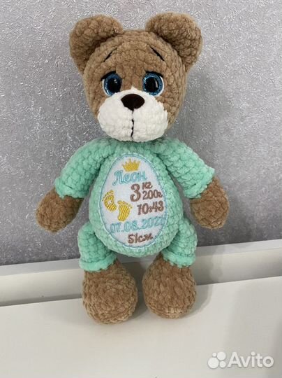 Вяанные игрушки, погремушки, пледы