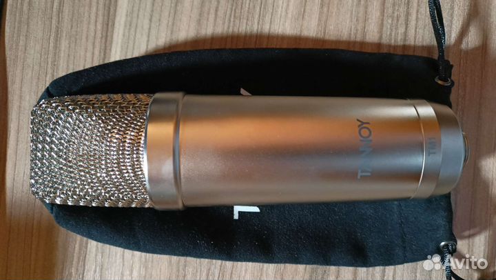 Студийный конденсаторный микрофон Tannoy TM1