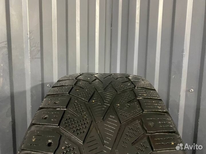 Gislaved NordFrost 100 SUV 215/65 R16 102T