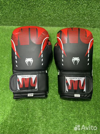 Боксерские перчатки venum adrenaline