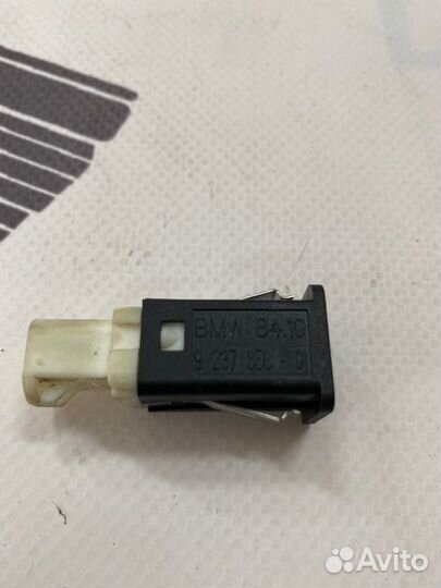 Зарядное гнездо Bmw F10 3.0 2011