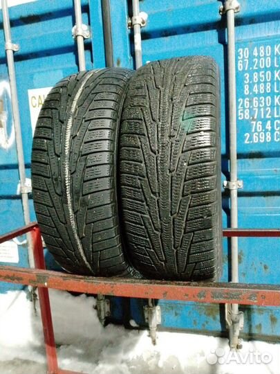 Nokian Tyres Hakkapeliitta R 215/55 R17 98R