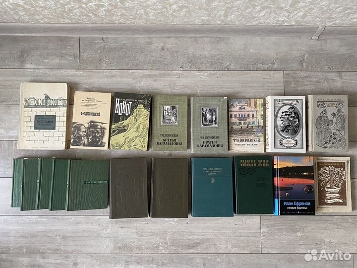 Книги в ассортименте